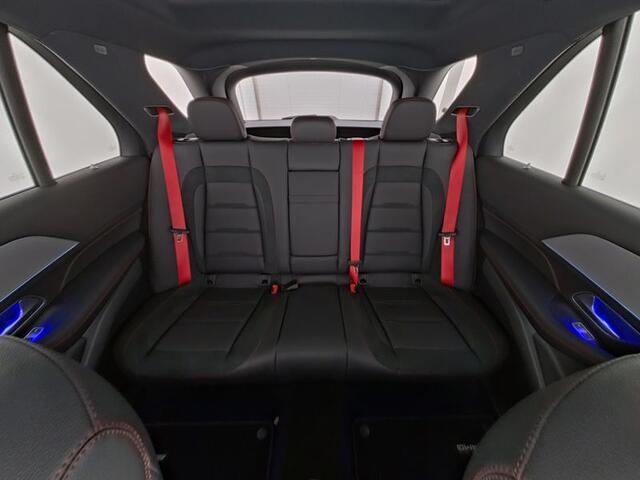 Mercedes-Benz GLE-KLASSE Mercedes-AMG 53 Hybrid 4MATIC+ Trekhaak | 22 AMG Velgen | Panorama Schuif-Kanteldak | Alarm Klasse 3 | Distronic | Lederen Bekleding. Inclusief 24 maanden MB Certified garantie voor Europa.