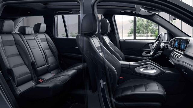 Mercedes-Benz GLS-KLASSE AMG 63 4MATIC+ Premium Plus | AMG Night | Panoramadak | 7-persoons | Burmester | Trekhaak | Treeplanken |