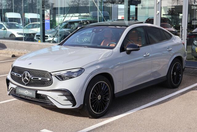 Mercedes-Benz Glc Coupé 400e 4MATIC AMG Line I Luchtvering I Meesturende achteras I Panorama dak I NAPPA Leer I 360 camera I Trekhaak I HUD I Burmester I I Zeer compleet I DIGITAL LIGHT I Stoelverwarming/ventilatie I Carbon I