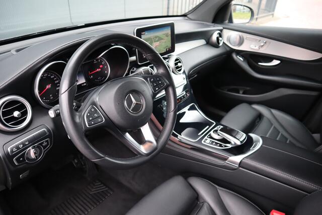 Mercedes-Benz Glc Coupé 350e 4MATIC Premium Plus 327 PK. AMG Pakket Luchtvering Vol Leder Burmester Audio Head-up. Etc. Etc.
