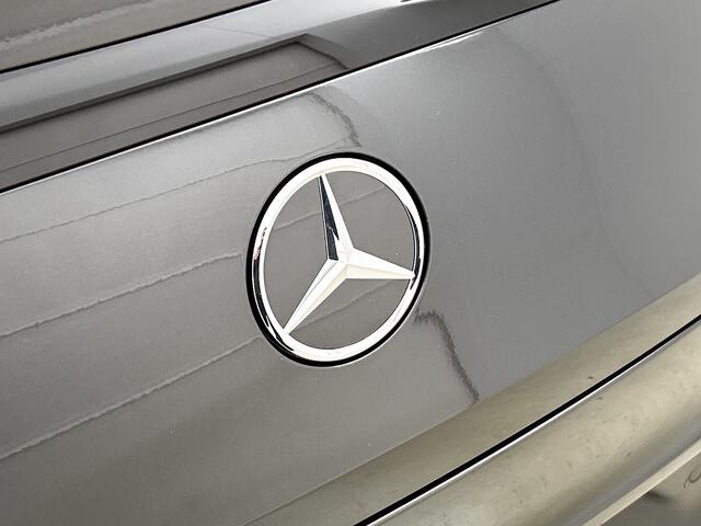 Mercedes-Benz Glc Coupé 300 e 4MATIC Sport Edition | Premium Plus | Winterpakket | Nightpakket | AMG spoiler | Trekhaak | 20 inch AMG velgen | Panoramaschuifdak | Head-up display | 360° camera | Burmester® 3D sound systeem | Augmented Reality navigatie |