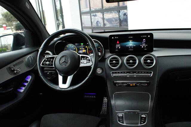 Mercedes-Benz Glc Coupé 300 4MATIC / Premium Plus / AMG / Panorama / NL-Auto / Vol Opties / NIEUWSTAAT .