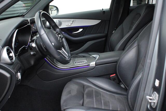 Mercedes-Benz Glc Coupé 300 4MATIC / Premium Plus / AMG / Panorama / NL-Auto / Vol Opties / NIEUWSTAAT .