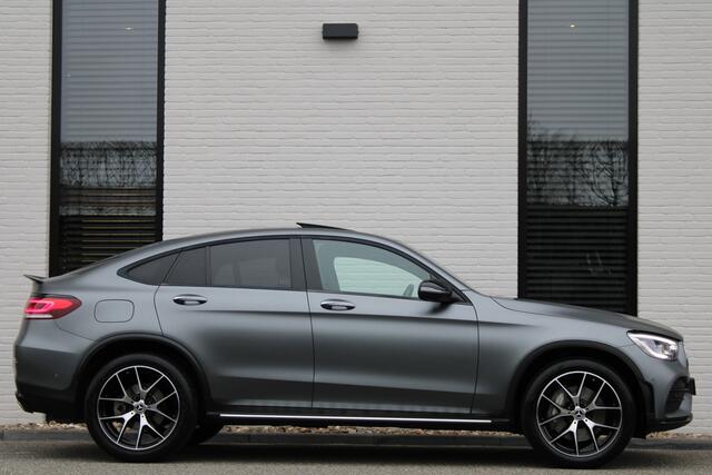 Mercedes-Benz Glc Coupé 300 4MATIC / Premium Plus / AMG / Panorama / NL-Auto / Vol Opties / NIEUWSTAAT .
