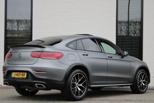 Mercedes-Benz Glc Coupé 300 4MATIC / Premium Plus / AMG / Panorama / NL-Auto / Vol Opties / NIEUWSTAAT .