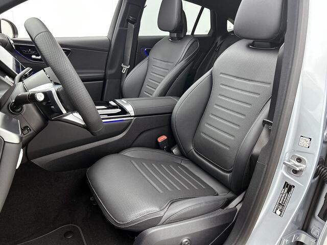 Mercedes-Benz Glc Coupé 300e 4MATIC Business Solution AMG | Advanced plus | Nightpakket | Panoramaschuifdak | Smartphone-integratie | Stoelverwarming | Sfeerverlichting | Sierdelen ruitlook zilvergrijs |