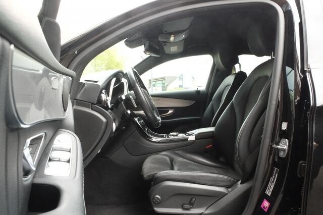 Mercedes-Benz Glc Coupé GLC 250 4Matic AMG-line | Trekhaak | Achteruitrijcamera