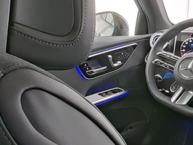 Mercedes-Benz Glc Coupé 300 e 4MATIC AMG Plug-In Hybride AMG Line | Night Pakket | Trekhaak | Panorama Schuif-Kanteldak | Stur en Stoelverwarming. Inclusief 24 maanden Mercedes-Benz Certified garantie voor Europa.