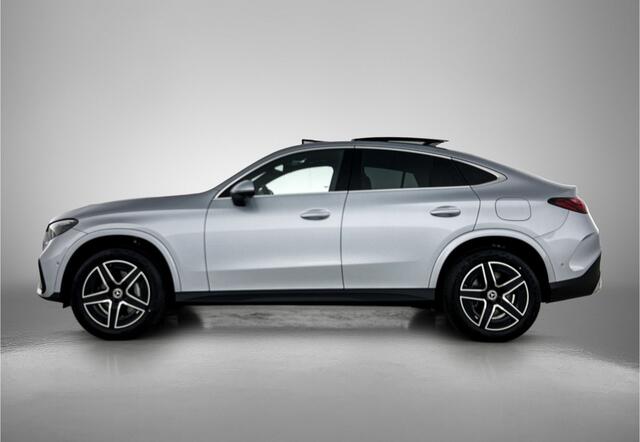 Mercedes-Benz Glc Coupé 300e 4MATIC Business Solution AMG | Premium | Trekhaak | Panoramaschuifdak | 19" vijfspaaks AMG-velgen | Memorypakket | Smartphone-integratie | 360° camera | Augmented Reality navigatie |