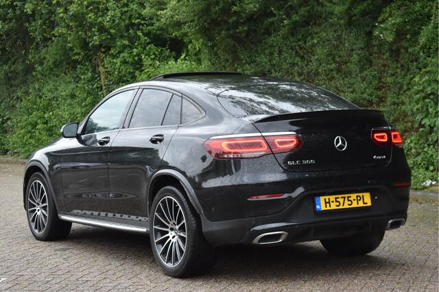 Mercedes-Benz Glc Coupé 300 4MATIC Premium Plus AMG | Facelift | 360 gr.camera | Open dak | Burmester | Sfeerverl | Elekt.stoelen mem. | Elekt.haak | Full LED
