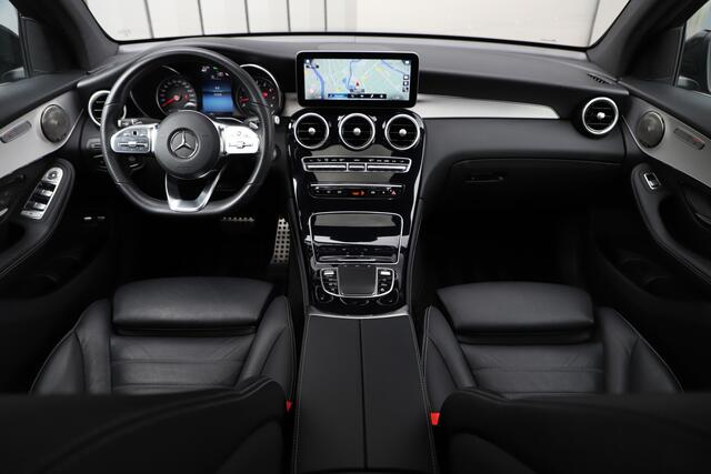 Mercedes-Benz Glc Coupé 300 AMG 4-Matic | 258PK | Schuifdak | Trekhaak | Led | Carplay | Distronic | Leder | Stoelverwarming | 2020.