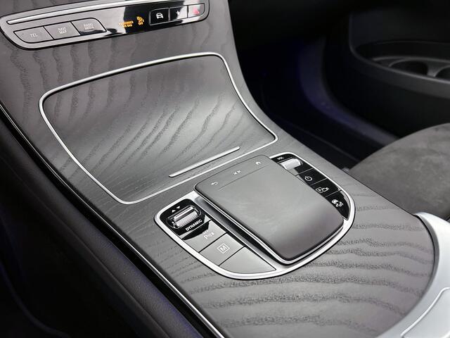 Mercedes-Benz Glc Coupé 300 e 4MATIC AMG Trekhaak | Schuifdak | Keyless Go | 360gr Camera | Elektr. achterklep | Inclusief 24 maanden Mercedes-Benz Certified garantie voor Europa.