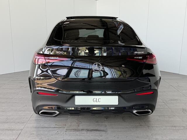 Mercedes-Benz Glc Coupé 300e 4MATIC Sport Edition | Night | Panoramadak | Premium | Trekhaak | Digital light | Burmester | Head-up display |