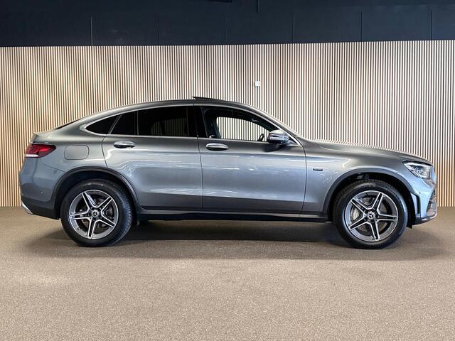 Mercedes-Benz Glc Coupé 300e 4 Matic AMG STYLING-SCHUIFDAK-TREKHAAK-SOUND-360 CAMERA-COMPLEET