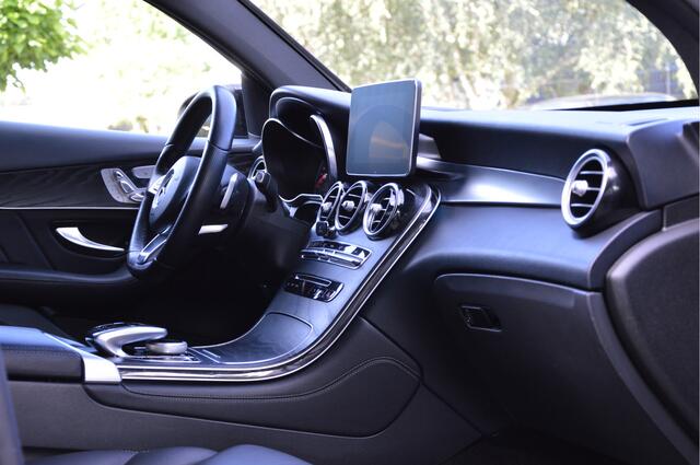 Mercedes-Benz Glc Coupé 250 4MATIC AMG-LINE | MEMORY | BURMESTER | AIRMATIC | HUD | LEDER | ENZ