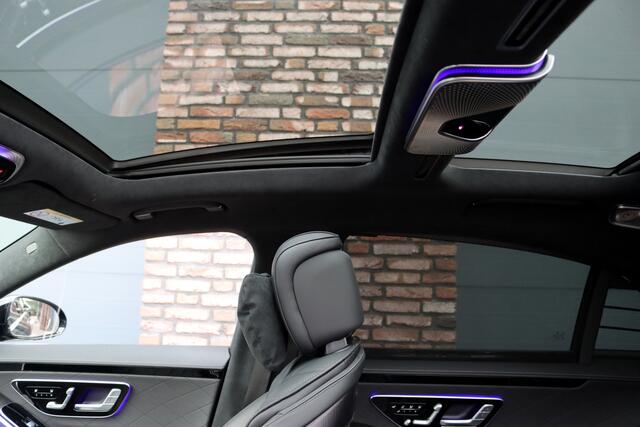Mercedes-Benz S-KLASSE 580 e 4MATIC Lang AMG Line Aut9 | Airmatic | Chauffeurspakket | Koelbox | Massage V+A | MBUX Tablet | Burmester High End | Vlakkenverwarming | Zonweringspakket | Luchtreinigingspakket |