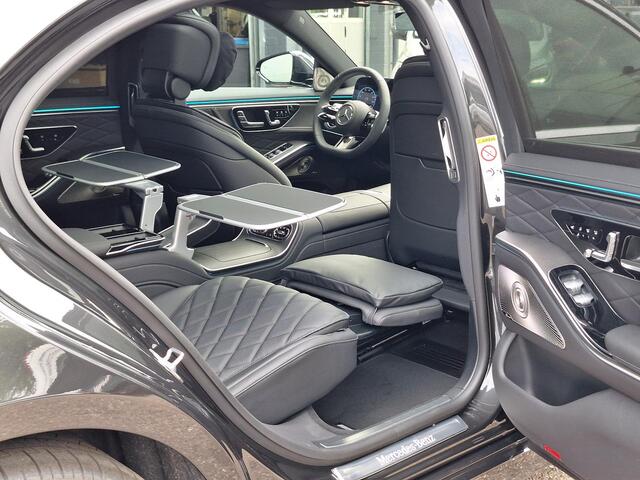 Mercedes-Benz S-KLASSE 580 e 4MATIC Lang AMG Line | Premium Plus | Panoramadak | Superscreen | Achterasbesturing | MBUX Entertainment Achterin | Burmester 3D | Zonneschermpakket | Memorystoelen Voor + Achter | Head-up Display | Sfeerverlichting | Apple & Android Carplay