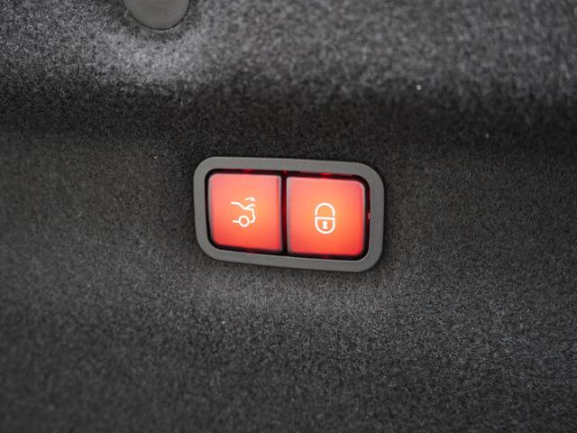 Mercedes-Benz SL-KLASSE AMG 63 4Matic+ 585pk // Keramische remmen // BTW-auto // Neuslift // AlpinGrau // AMG Nightpakket II // Burmester // Achteras besturing