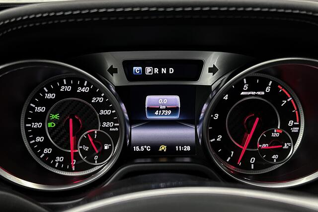 Mercedes-Benz SL-KLASSE AMG 63 | Airscarf | Panoramadak | 585 PK | Luxe lederen bekleding | Stoelventilatie