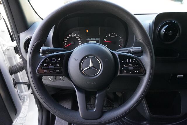 Mercedes-Benz SPRINTER 319 CDI L2H2 Camera, trekhaak, cruise control, navigatie