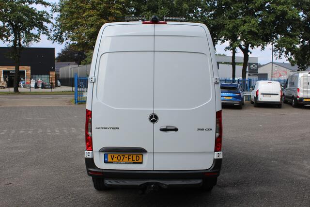 Mercedes-Benz SPRINTER 316 CDI L2H2 3500kg trekhaak, MBUX met camera, Brake assyst, Etc.
