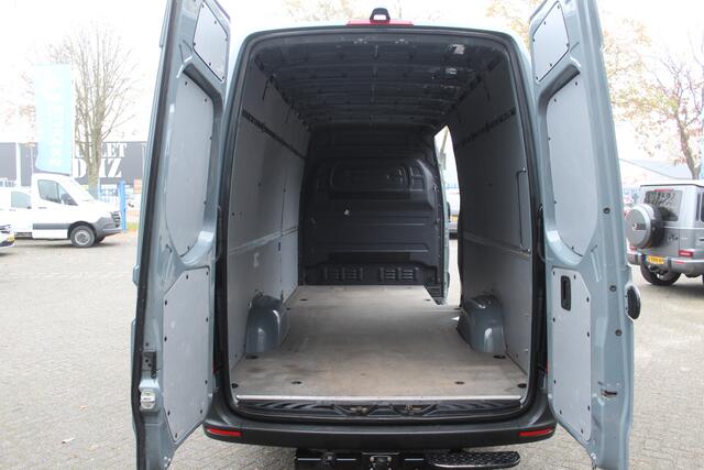 Mercedes-Benz SPRINTER 317 CDI L3H2 3500kg trekhaak, MBUX met navigatie en camera, Geveerde stoel