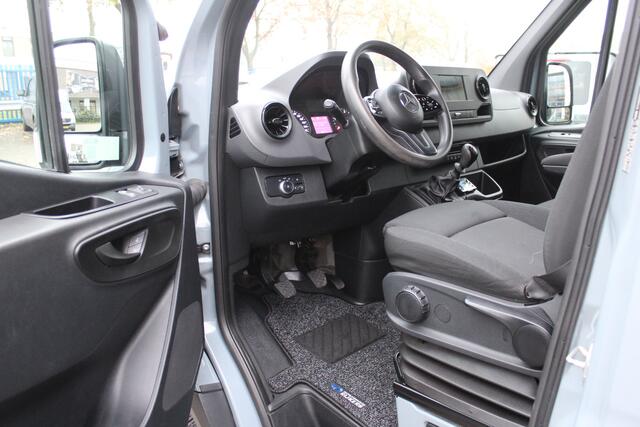 Mercedes-Benz SPRINTER 317 CDI L3H2 3500kg trekhaak, MBUX met navigatie en camera, Geveerde stoel