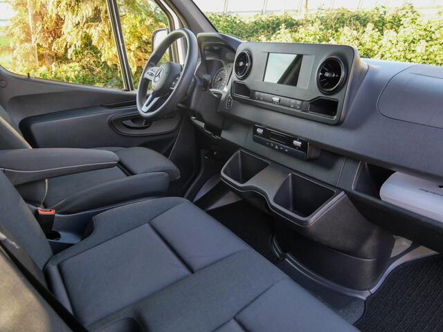 Mercedes-Benz SPRINTER 317 1.9 CDI 170PK L2H2 RWD 3500KG AHW MOGELIJK | CAMERA | CARPLAY Rijklaar prijs inclusief accessoires