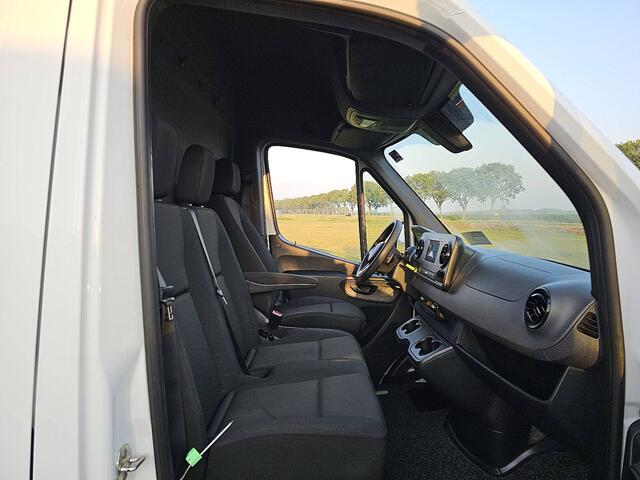 Mercedes-Benz SPRINTER 317 1.9 CDI L2H2 LED Automaat 170Pk RWD Mbux Airco Euro6!