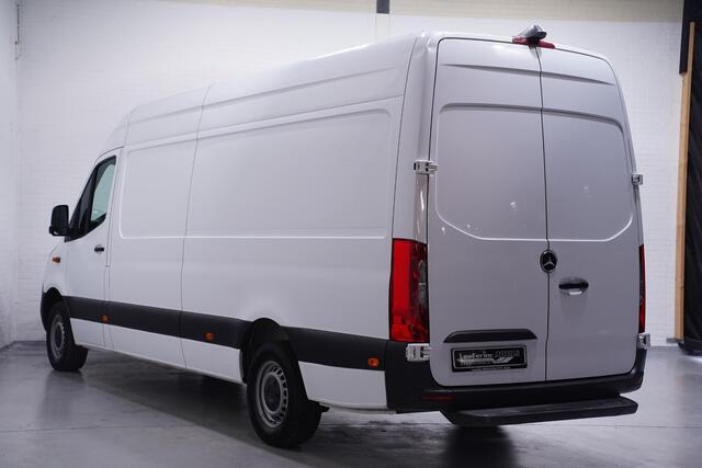 Mercedes-Benz SPRINTER 315 CDI 150 pk L3H2 Navi v.a. 399,- p/mnd 360 Camera, Cruise control, PDC V+A, Opstap achter, 3-Zits