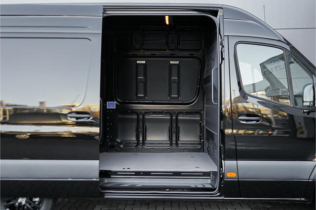 Mercedes-Benz SPRINTER 319 1.9 CDI L2H2 RWD Distronic 360° Black Pack Navi Trekhaak