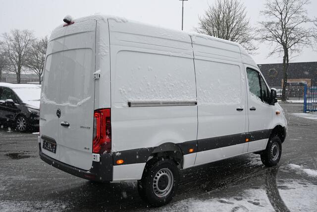 Mercedes-Benz SPRINTER 319 CDI L2H2 Pro 4x4 LED verlichting, Smartphone integratie