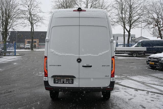 Mercedes-Benz SPRINTER 319 CDI L2H2 Pro 4x4 LED verlichting, Smartphone integratie