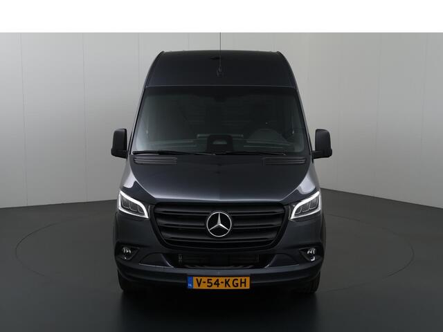 Mercedes-Benz SPRINTER 319 CDI L2 H2 Select | Aut. | Geveerde Comfortstoel bestuurder | Dodehoek Assistent| Voorbereiding Distronic | Parkeercamera + Sensoren V+A | Airco | 3-zits | Led Koplampen | 3500 KG. AHW | NIEUW |