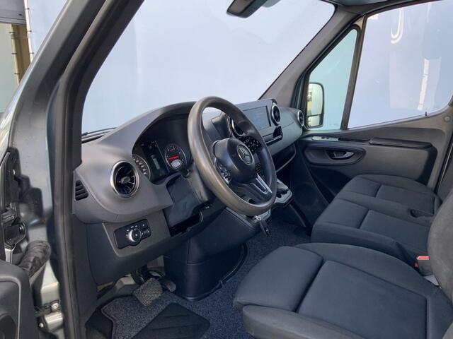 Mercedes-Benz SPRINTER 319 3.0 CDI Autom.L2H2 Airco Cruise 3 Zits MBux 10 Trekhaak 3500 kg Camera 6 Cilinder. Euro 6