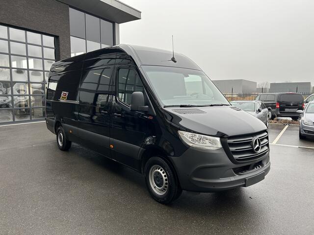 Mercedes-Benz SPRINTER 317 CDI L3 H2 MBUX / Carplay navigatie / Camera / Parkeersensoren / Cruise control / Airco / 270 Graden achterdeuren