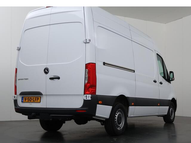 Mercedes-Benz SPRINTER 317 CDI L2 H2 | Aut. | 2800 KG AHW | Bluetooth | Spraakassistent | Parkeercamera | DAB ontvanger | Certified