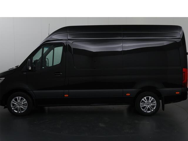 Mercedes-Benz SPRINTER 319 CDI L2 H2 Select | Aut. | Distronic Plus | Stoelverwarming L+R | Geveerde Bestuurdersstoel | Bumpers in Kleur | Dodehoekassistent | Parkeercamera | Bluetooth | Airco | 3-zits | Led Koplampen | Certified |