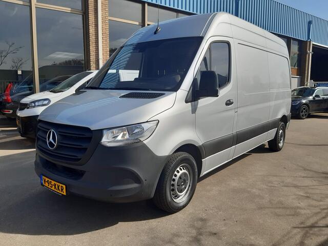 Mercedes-Benz SPRINTER L2H2 103 Kw/ 140Pk Autm. Airco Achteruitrijcamera Parkeersensors