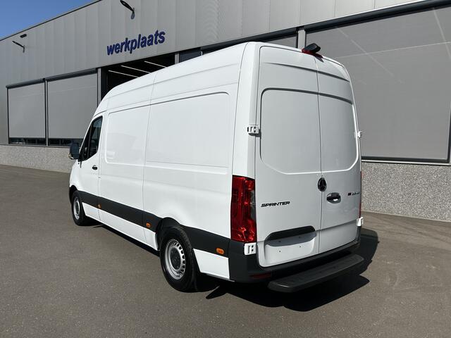 Mercedes-Benz SPRINTER 316 CDI L2 H2 Automaat / LED / MBUX / WÜRTH Inrichting / Stand kachel / Camera / Navigatie / Airco / Cruise control