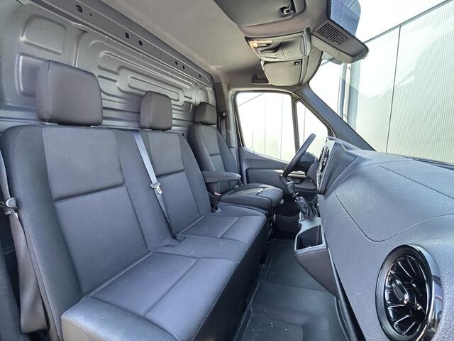 Mercedes-Benz SPRINTER 317 CDI 170 PK / L2H2 / AIRCO / CRUISE / CAMERA / NAVIGATIE / 3-ZITS