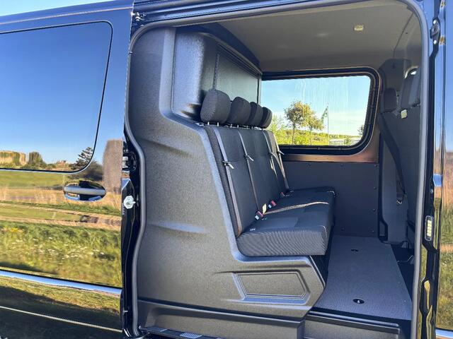 Mercedes-Benz SPRINTER 319CDI L2H1 Dubbelcabine 6+1 Pers Automaat Airco Cruisecontrol Led/Xenon 3500KG Trekhaak NIEUW BPM VRIJ