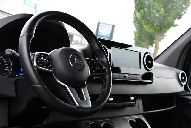 Mercedes-Benz SPRINTER 319 3.0 CDI L2H1 AMG Edition Adaptieve Cruise, 360 Camera, LED, Leder, 10,5" Mbux, NAVI, Carplay, Stoelverwarming, BOM VOL!