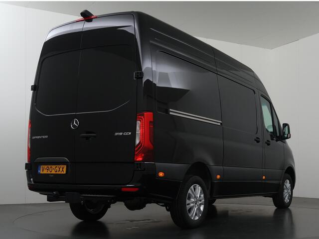 Mercedes-Benz SPRINTER 319 CDI L2 H2 | Aut. | SELECT | LED LAMPEN | 3500KG AHW VOORBEREIDING | METALLIC | NAVIGATIE | CAMEAR | CRUISE CONTROL | AIRCO | GEVEERDE BESTUURDERSSTOEL | LICHTMETALEN WIELEN | BIJRIJDERSBANK