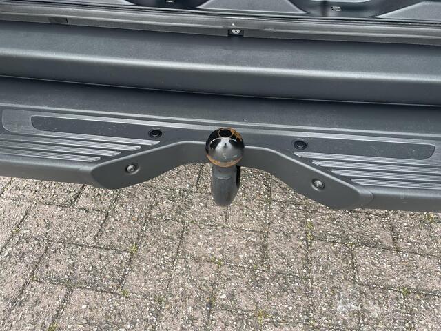 Mercedes-Benz SPRINTER 215 1.9 CDI L2H2 FWD | LED | Groot MBUX | Trekhaak icm opstap |