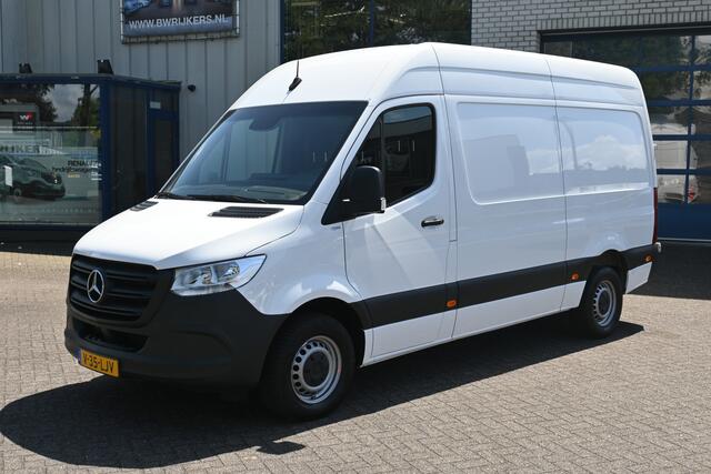 Mercedes-Benz SPRINTER 317 CDI L2H2 RWD 3500kg Trekhaak, MBUX navigatie met camera, Dodehoek assyst