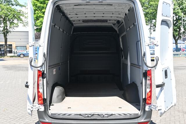 Mercedes-Benz SPRINTER 317 CDI L2H2 RWD 3500kg Trekhaak, MBUX navigatie met camera, Dodehoek assyst