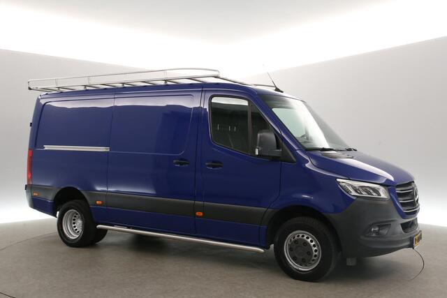 Mercedes-Benz SPRINTER 3.0 V6 319CDI L2H1 191PK 3000KG Trekgew. Trekhaak Automaat Dubbellucht Camera Carplay Cruise Airco Navi 3 Persoons Imperiaal