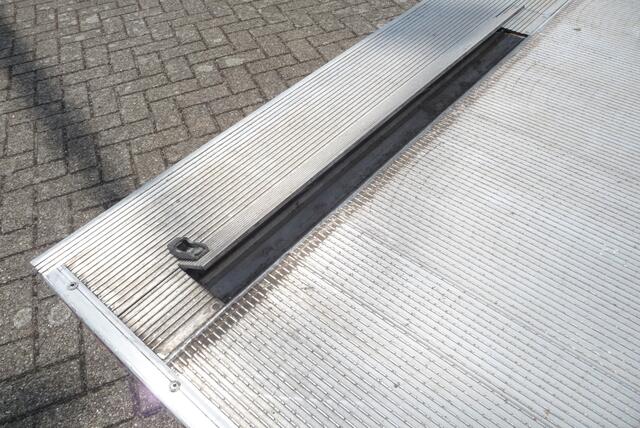 Mercedes-Benz SPRINTER 515 CDI 433 Aut. laadklep, zijdeur trekhaak okt 2022