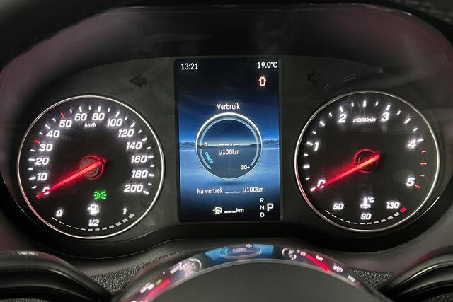 Mercedes-Benz SPRINTER 319 CDI L2H2 Dubbel Cabine | Automaat | Dubbel schuifdeur | Led | Camera | Adaptief cruise control | Trekhaak 3,5T | Verwarmde stoelen